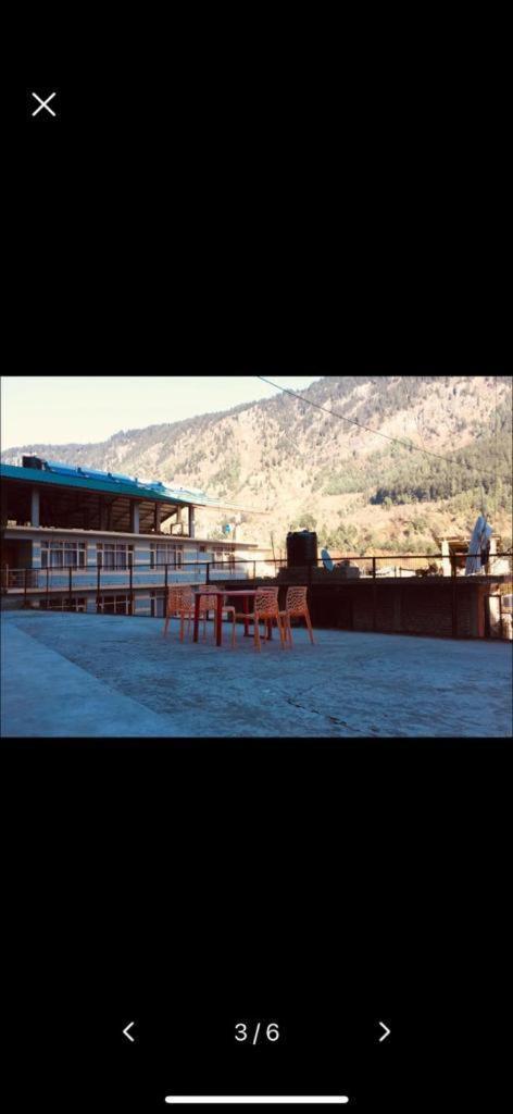 Hotel In Manali With Mountain View Near Mall Road Eksteriør billede