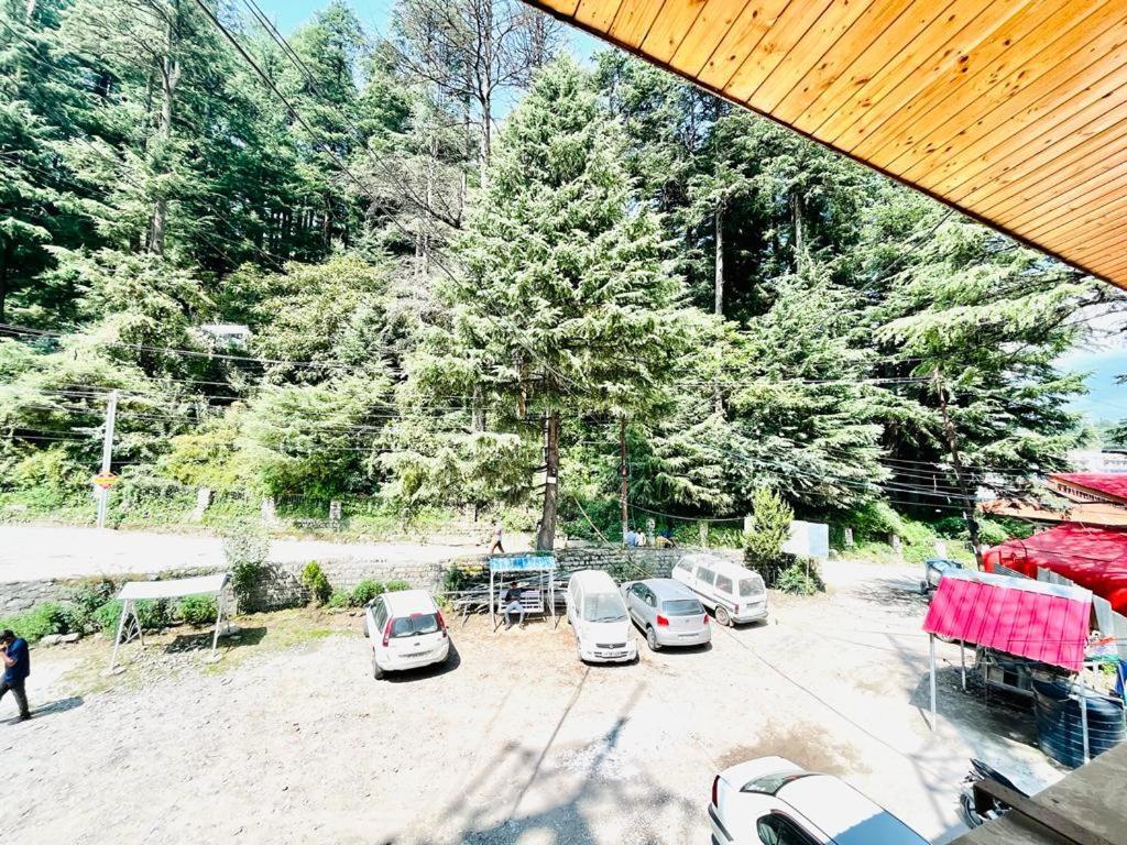 Hotel In Manali With Mountain View Near Mall Road Eksteriør billede